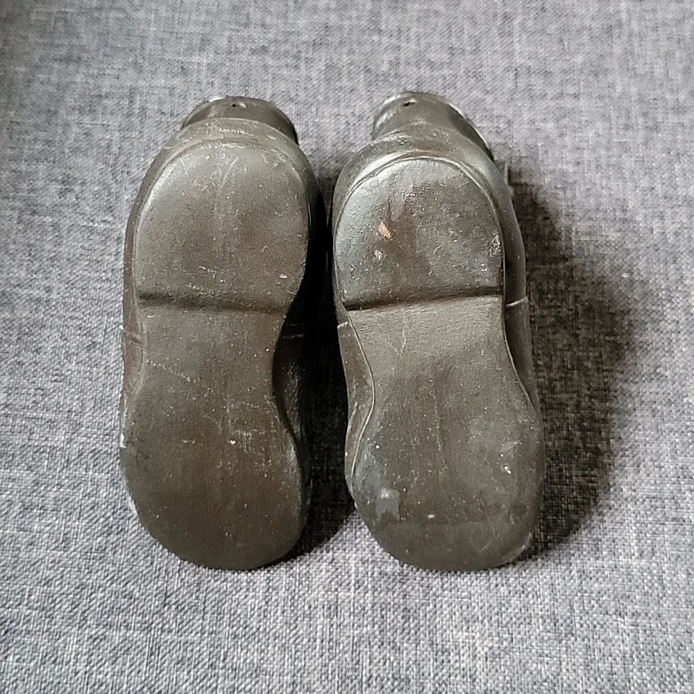 2/$8 Resin Baby Shoes - Picture 5 of 7